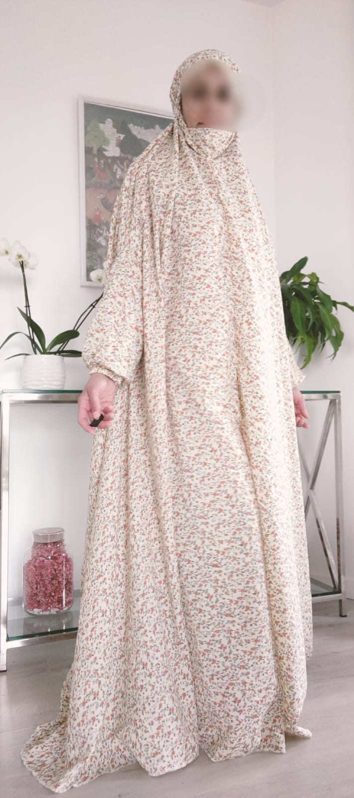 Abaya Rawda – Abaya de prière fleurie beige