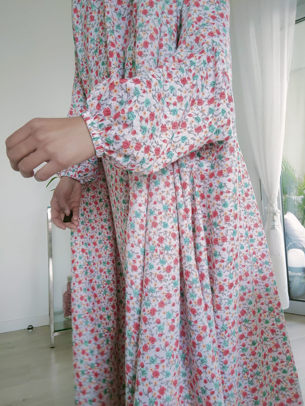 Abaya Rawda – Abaya de prière blanc fleurie