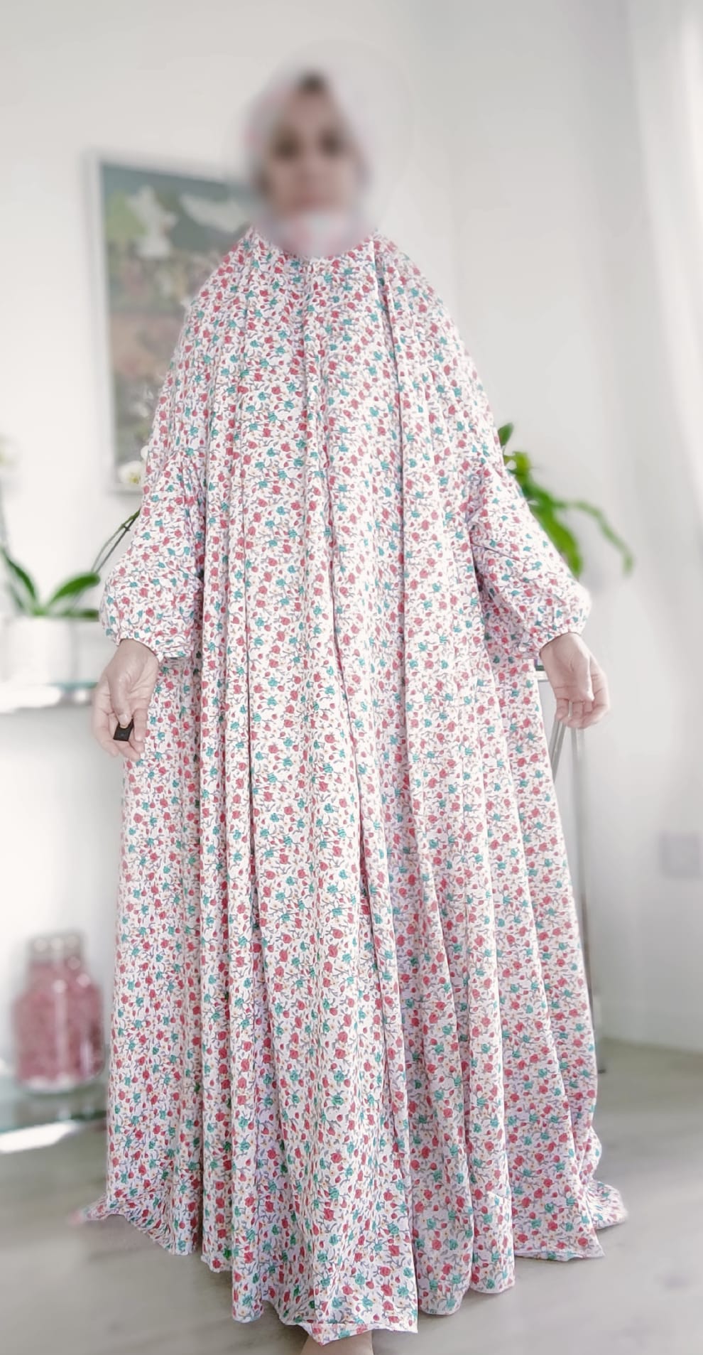 Abaya Rawda – Abaya de prière blanc fleurie