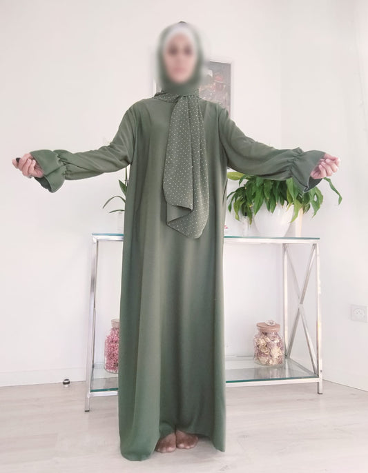 Abaya voile intégré et strass – Élégante, pratique et raffinée
